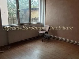 Casa de vânzare sau de închiriat 4 camere, în Constanta, zona Inel II
