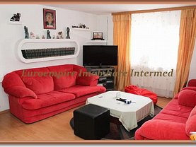 Casa de închiriat 5 camere, în Constanţa, zona Faleza Nord