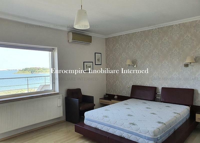 Vila de inchiriat cu 4 camere, zona Ovidiu