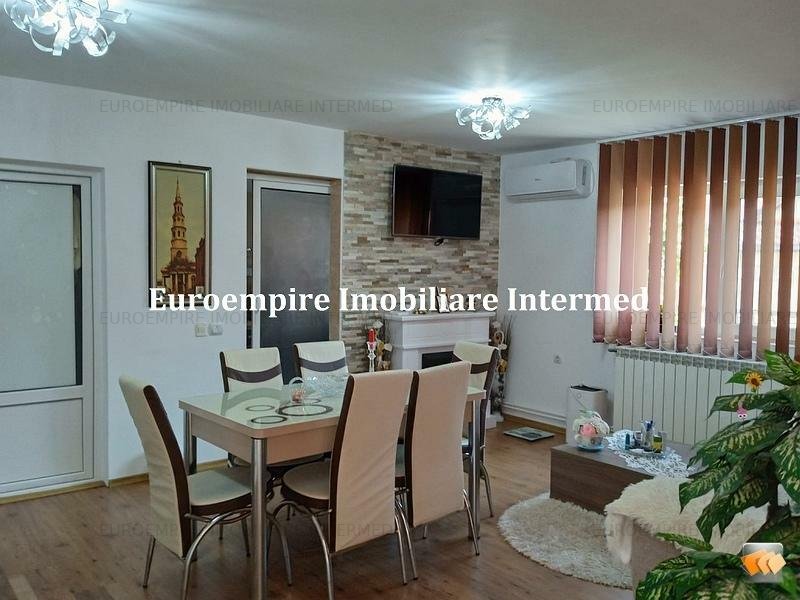 Casa de vanzare, 4 camere , NAVODARI