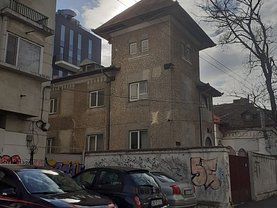 Casa de vânzare 15 camere, în Bucureşti, zona Domenii