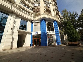 Vânzare spaţiu comercial