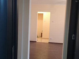 Apartament de vânzare 2 camere, în Bucuresti, zona Stefan cel Mare