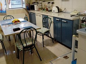 Casa de vânzare 5 camere, în Bucureşti, zona Colentina
