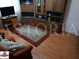 Apartament de vânzare 3 camere, în Pitesti, zona Prundu
