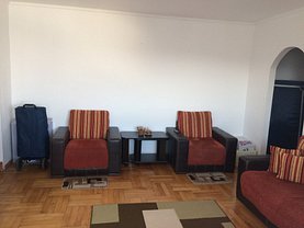 Apartament de vânzare 3 camere, în Pitesti, zona Gavana 2
