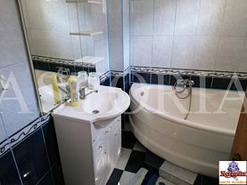 Casa de vânzare 5 camere, în Pitesti, zona Labusesti