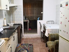 Apartament de vânzare 4 camere, în Bucuresti, zona Rahova