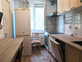 Apartament de vânzare 3 camere, în Bucuresti, zona Brancoveanu