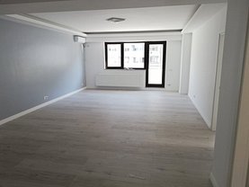 Apartament de vânzare 3 camere, în Bucureşti, zona Dorobanţi