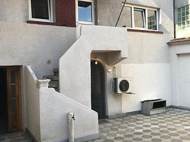Casa de vânzare 5 camere, în Drobeta Turnu-Severin, zona Central