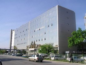 Închiriere spaţiu comercial