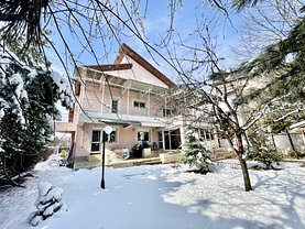 Casa de vânzare sau de închiriat 8 camere, în Voluntari, zona Nord