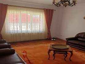 Apartament de închiriat 3 camere, în Sibiu, zona Trei Stejari