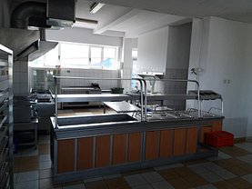 Închiriere spaţiu comercial