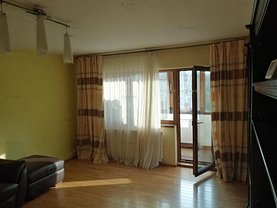 Apartament de închiriat 4 camere, în Bucureşti, zona Central