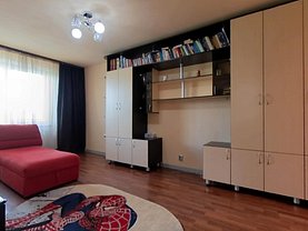 Apartament de vânzare 3 camere în Bucuresti, Titan