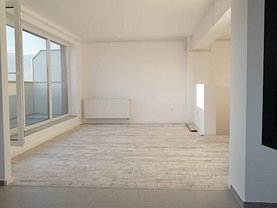 Apartament de vânzare 4 camere în Brasov, Tractorul