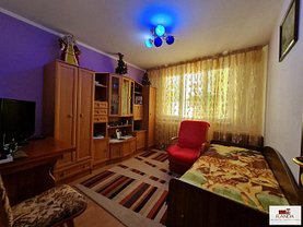 Apartament de vânzare 4 camere, în Bucureşti, zona Drumul Taberei