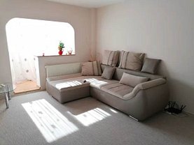 Apartament de vânzare 3 camere, în Brasov, zona Racadau