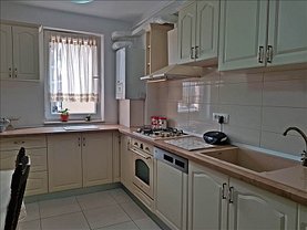 Apartament de vânzare 3 camere, în Brasov, zona Tractorul