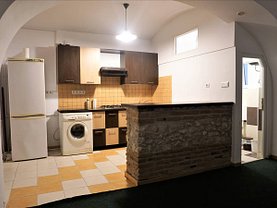 Garsonieră de vânzare, în Brasov, zona Centrul Istoric