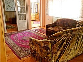 Apartament de închiriat 3 camere, în Braşov, zona Central