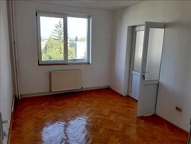Apartament de vânzare 2 camere, în Braşov, zona Vlahuţă