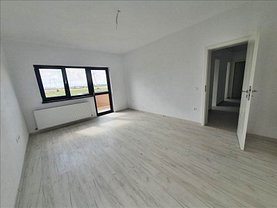 Apartament de vânzare 2 camere, în Sânpetru