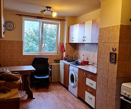 Apartament de vânzare 3 camere, în Braşov, zona Gemenii
