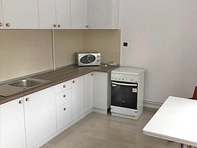 Casa de închiriat 4 camere, în Braşov, zona Central
