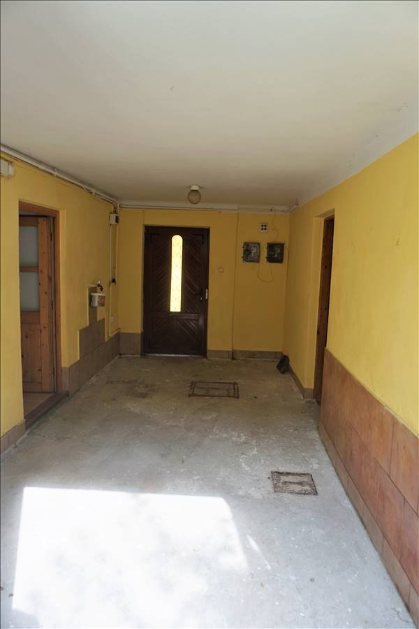 Casa 6 camere, singur in curte, Scheii Brasovului - imaginea 4