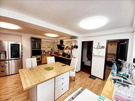 Casa de vanzare 5 camere, în Brasov, zona Centrul Istoric