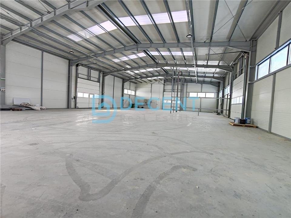 Hale industriale, birouri si curte proprie de inchiriat