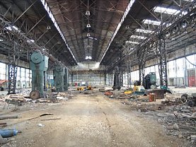 Vânzare spaţiu industrial