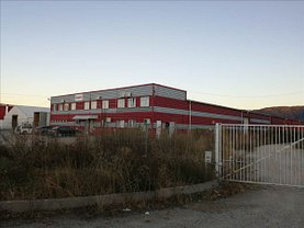 Vânzare spaţiu industrial