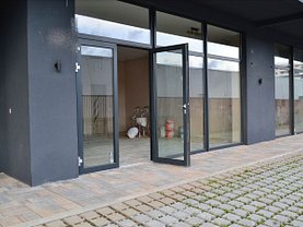 Închiriere spaţiu comercial