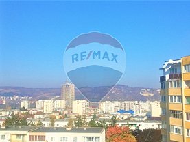 Apartament de vânzare 3 camere, în Cluj-Napoca, zona Manastur