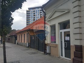 Închiriere spaţiu comercial