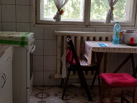 Apartament de vânzare 3 camere, în Bucuresti, zona Drumul Taberei