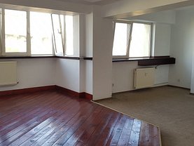 Apartament de vânzare 4 camere, în Bucuresti, zona Colentina