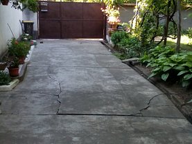 Casa de vânzare 3 camere, în Arad, zona Gai