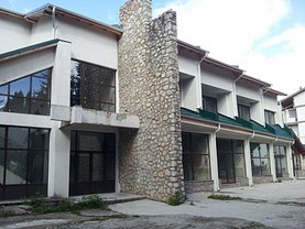 Vânzare spaţiu comercial