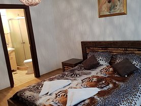 Apartament de închiriat 4 camere, în Mamaia, zona Central