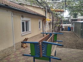 Casa de vânzare 5 camere, în Constanta, zona Faleza Nord