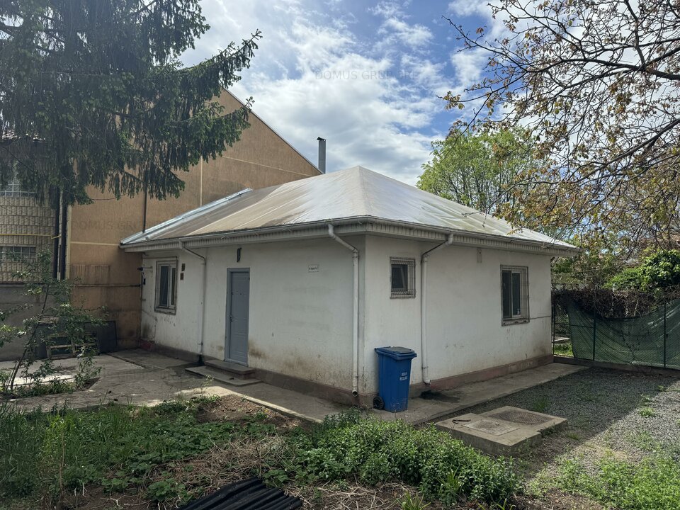 Oferim spre inchiriere casa situată în zona Inel 2, pe parter având 3 camere