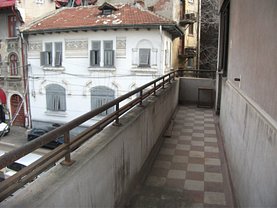 Apartament de vânzare 4 camere, în Bucuresti, zona Rosetti