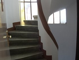 Apartament de vânzare 8 camere, în Bucuresti, zona Dacia