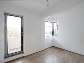 Apartament de vânzare 3 camere, în Bucureşti, zona Drumul Taberei