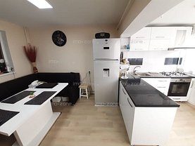 Casa de vânzare 5 camere, în Bucureşti, zona Păcii